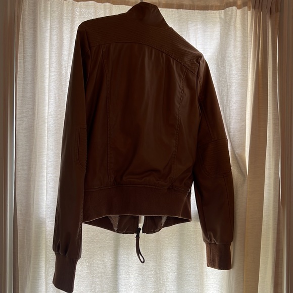 Jacket - Picture 4 of 4